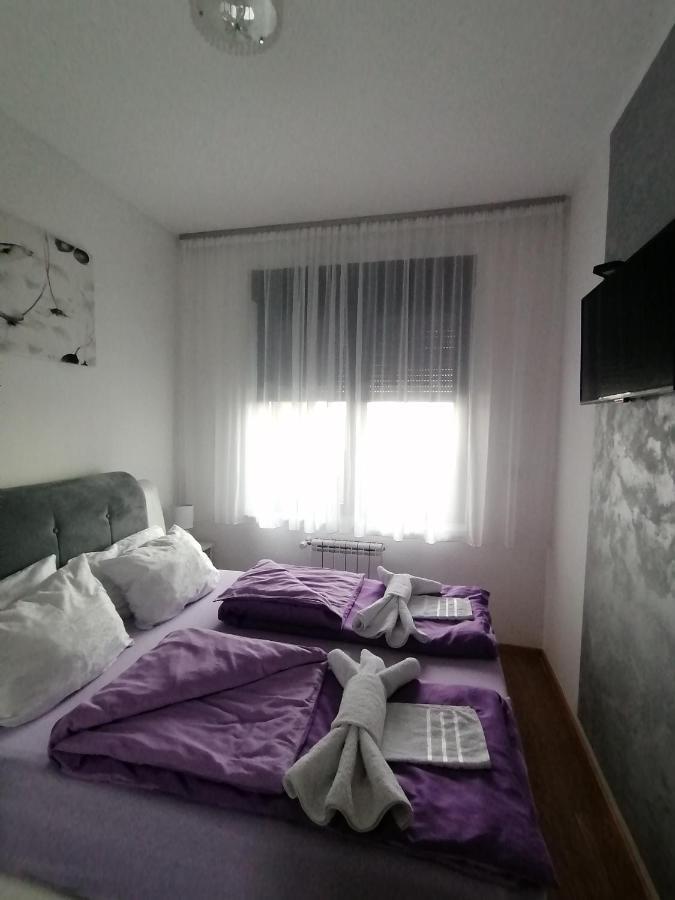 Apartman Gallery Square - Pupin Palace Lejlighed Novi Sad Eksteriør billede